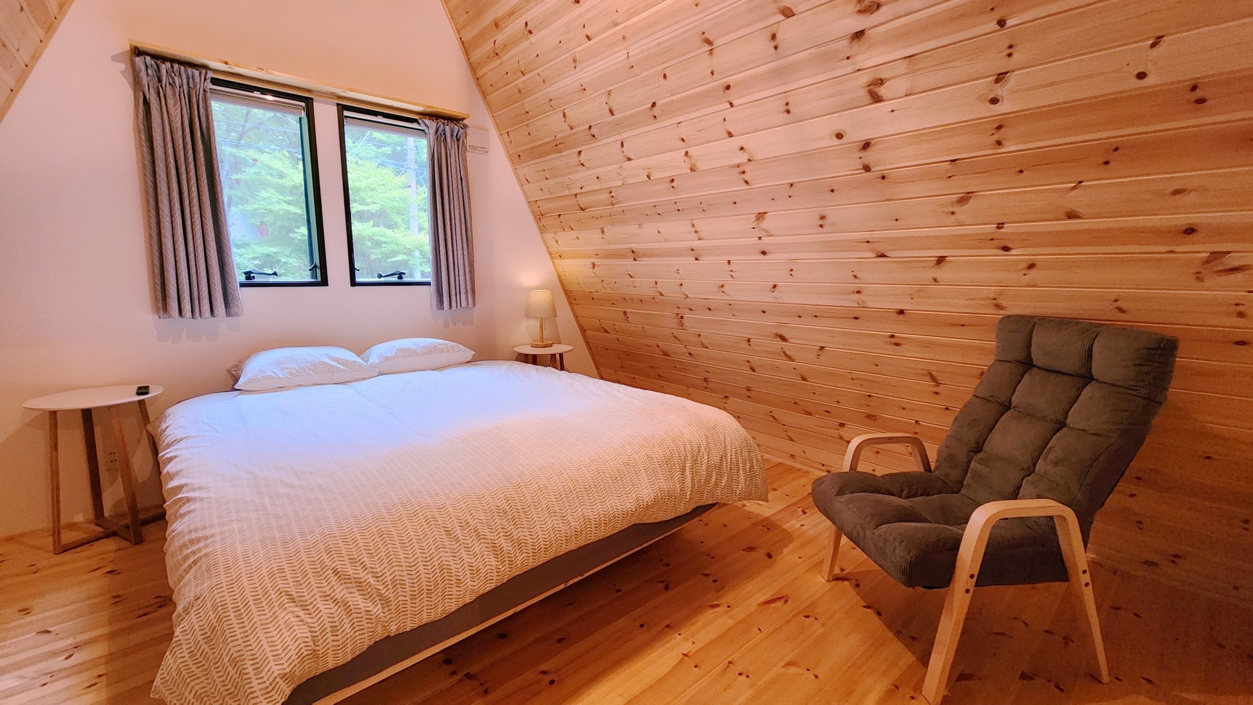 Master bedroom king double bed